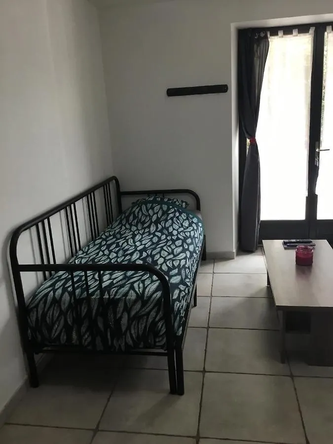 Joli Appartement De 30 M2 En Rdc Bassens  Lägenhet Bassens (Savoie)